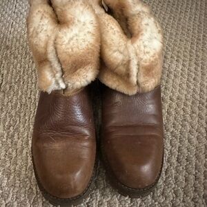 Women's Brown Winter Boots with Faux Fur Lining